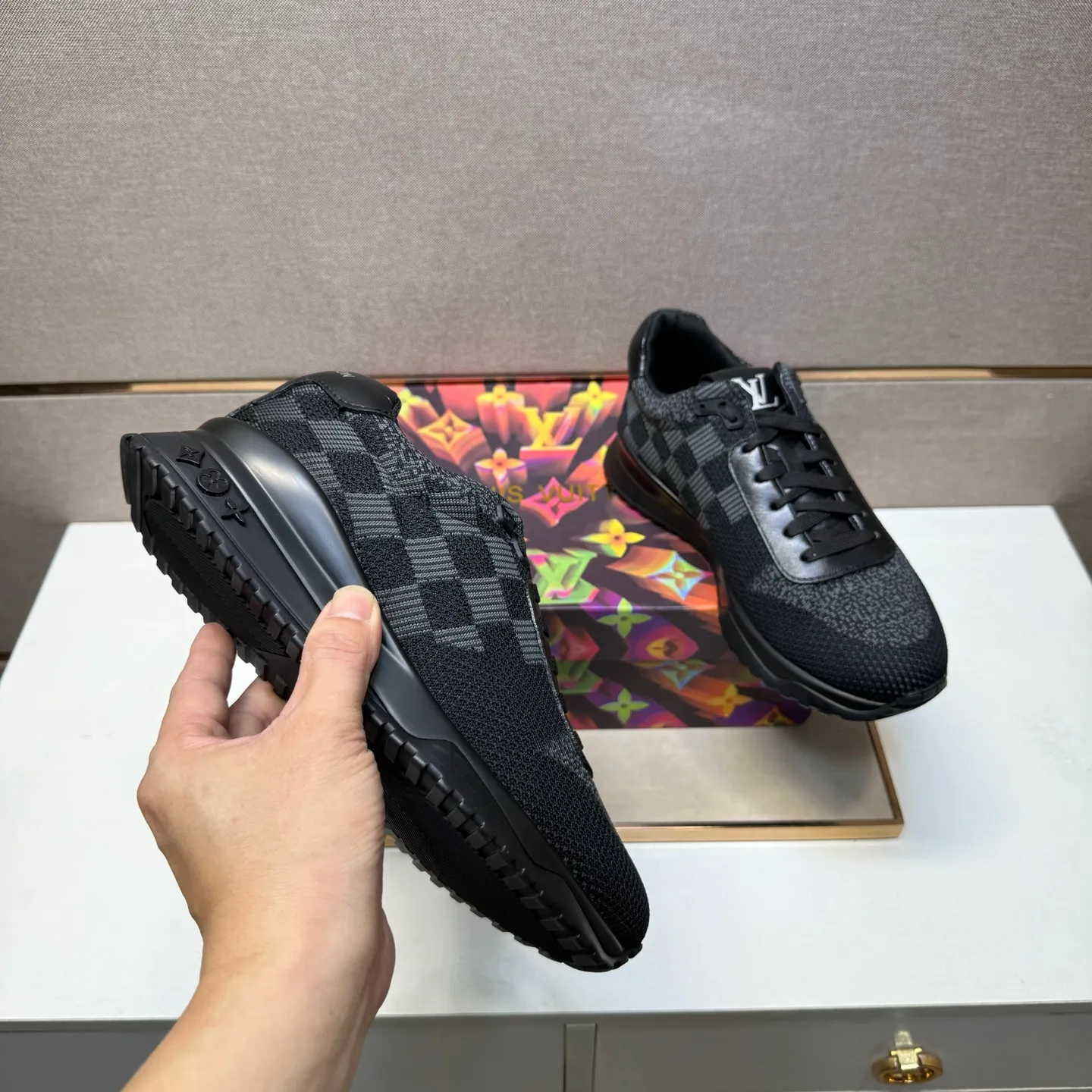 ⬛️Men's shoes 💰p540 [LV～] Men's casual shoes 2025z cabinet sales simultaneously 🔶Size: 38-44 #️⃣ 🔷4 colors🔜The upper is made of multi-material splicing➕Mesh lining, comfortable and breathable, sole: original comfortable and wear-resistant outsole, ⚠️real thing📱photographed🎬real thing is better📢📢📢
